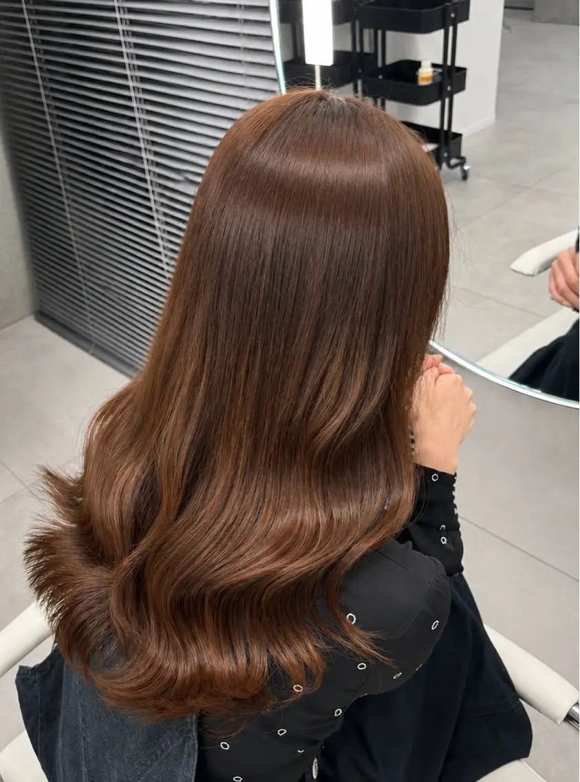 ロング カラー ブラウンカラー あやかＩ透明感 赤み消しカラーのヘアスタイル