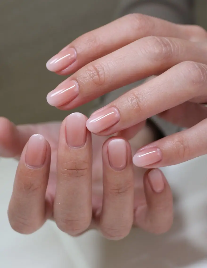 ネイル グラデーション 韓国ネイル オフィスネイル ピンク シンプルネイル ハンドネイル Baku Nailsのネイルデザイン