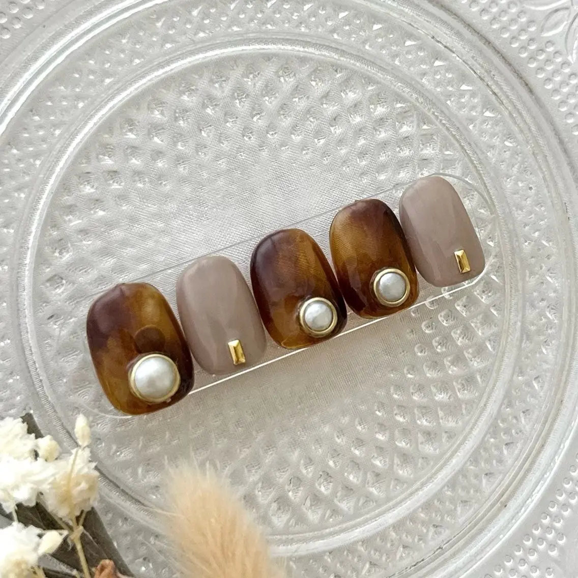 ネイル べっ甲ネイル ハンドネイル peaberry nailのネイルデザイン