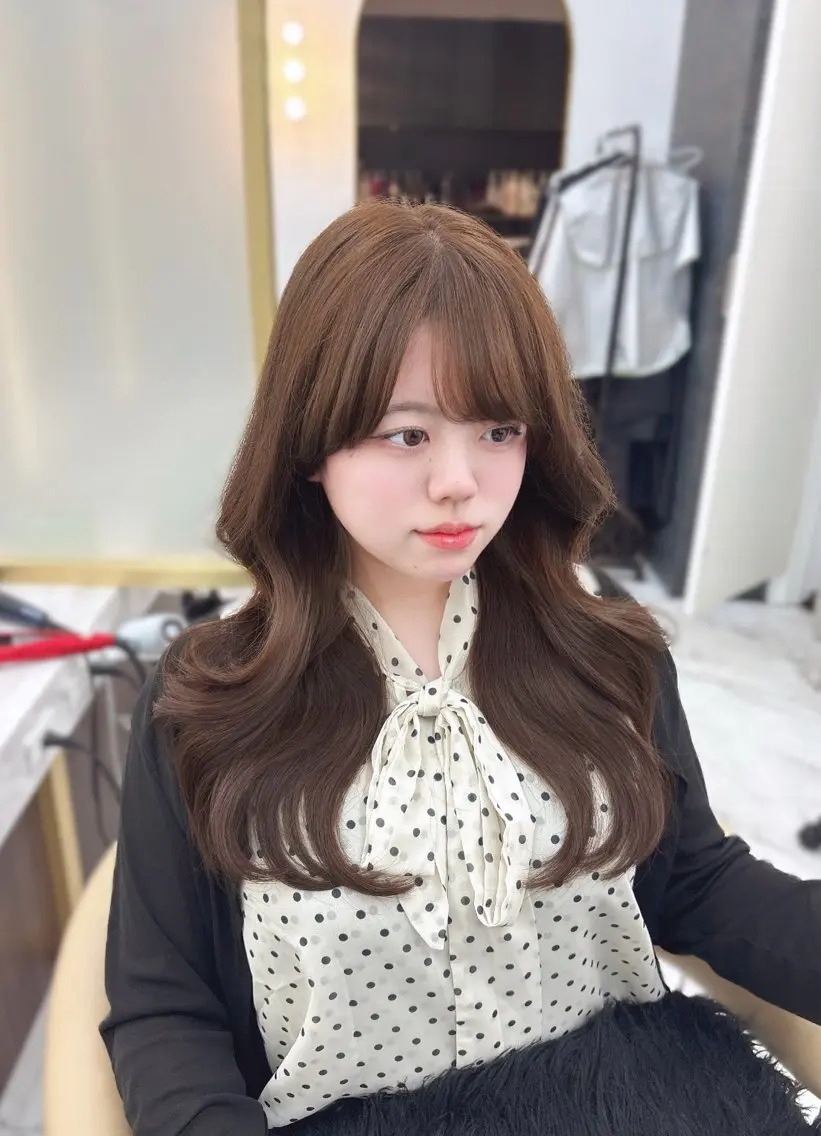 カラー 武藤 綾音のヘアスタイル