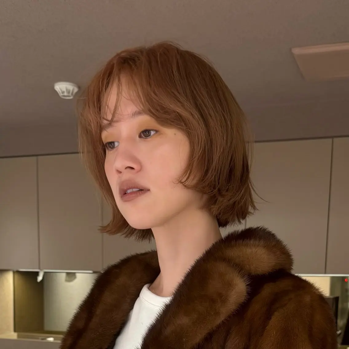 ショート ヘアカラー トリートメント Akari暖色カラー /レイヤーカットのヘアスタイル
