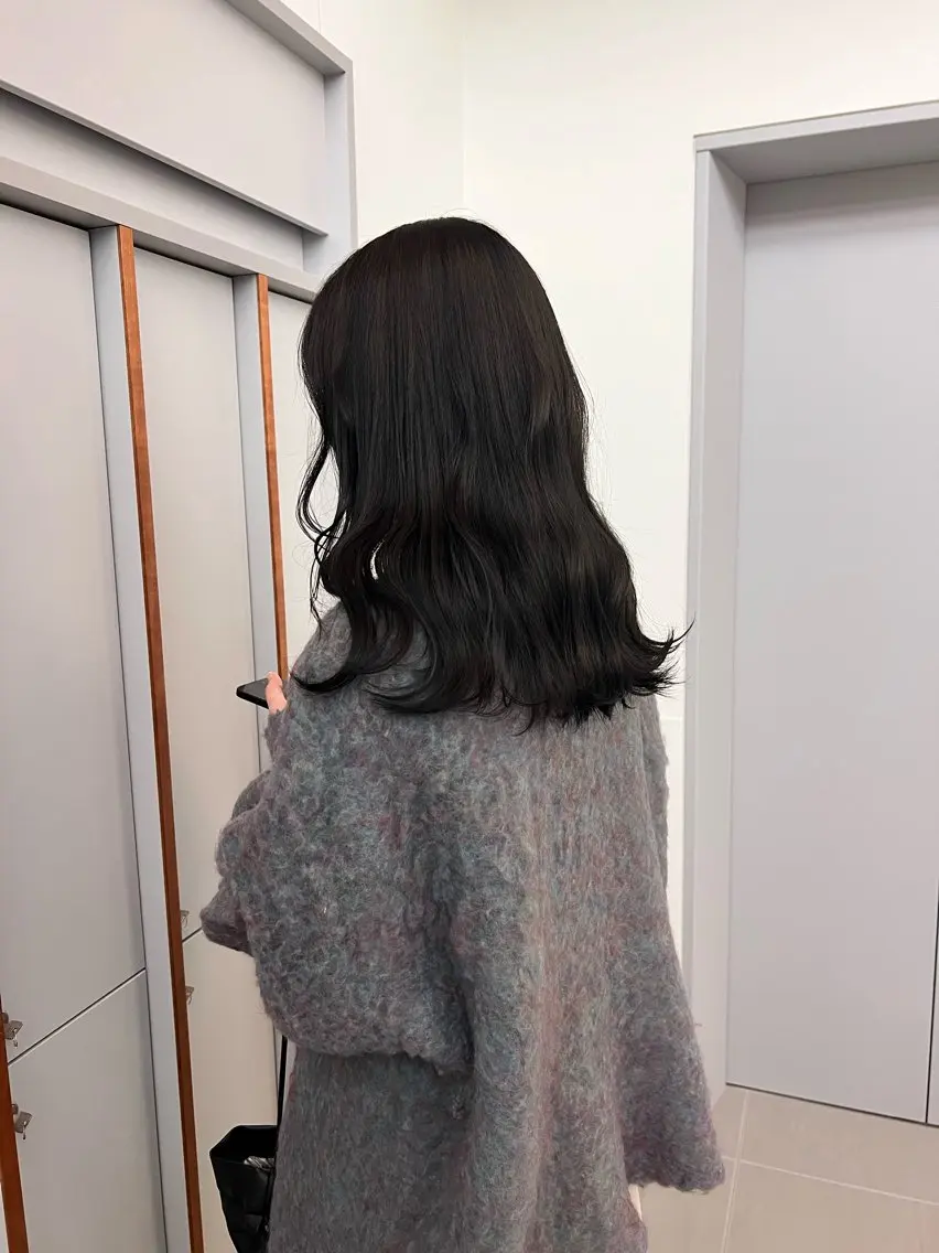 セミロング カラー 顔まわりカット/透け カラー/Memi🎀のヘアスタイル