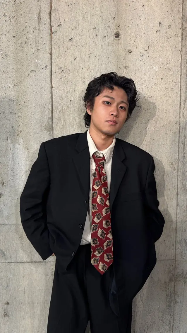 カラー 黒髪 透明感カラー デザインカラー 亀谷 優大のヘアスタイル