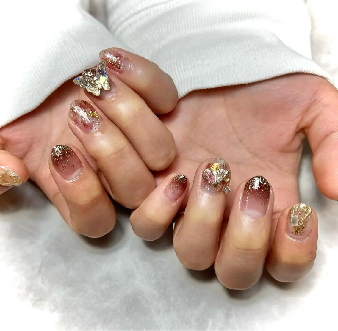 ネイル 成人式 ジェルネイル キラキラネイル 韓国ネイル 持ち込み nails' it...のネイルデザイン