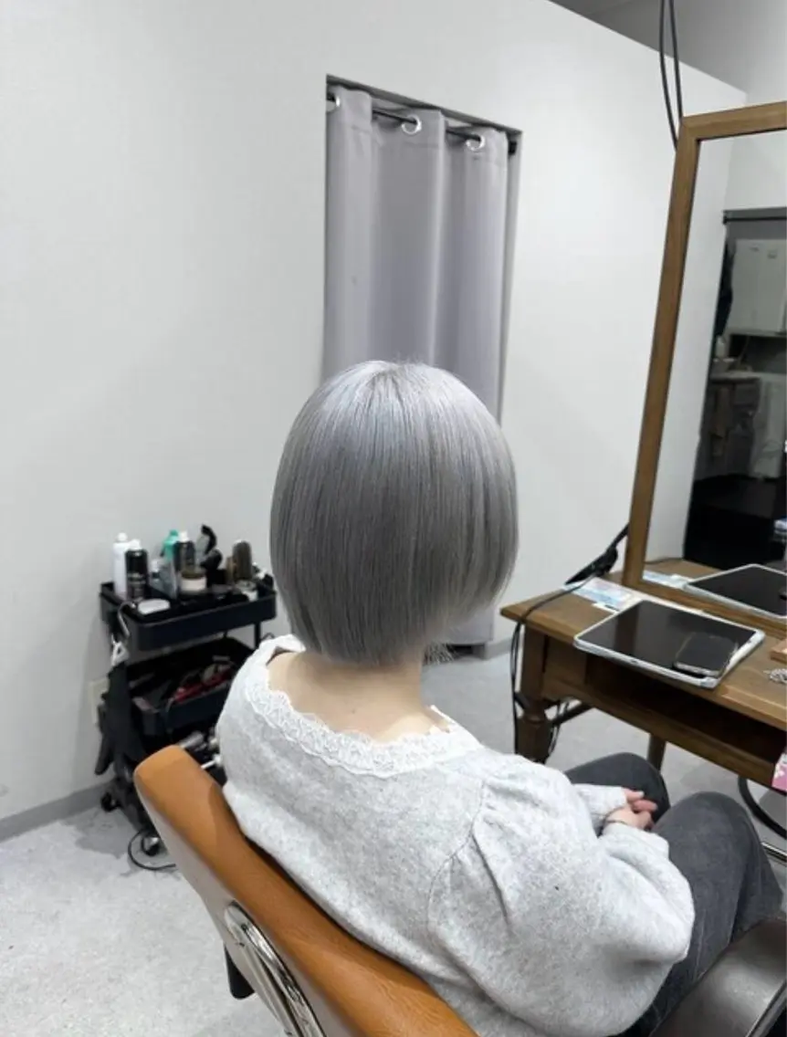 ショート カット 黒川 綾音のヘアスタイル