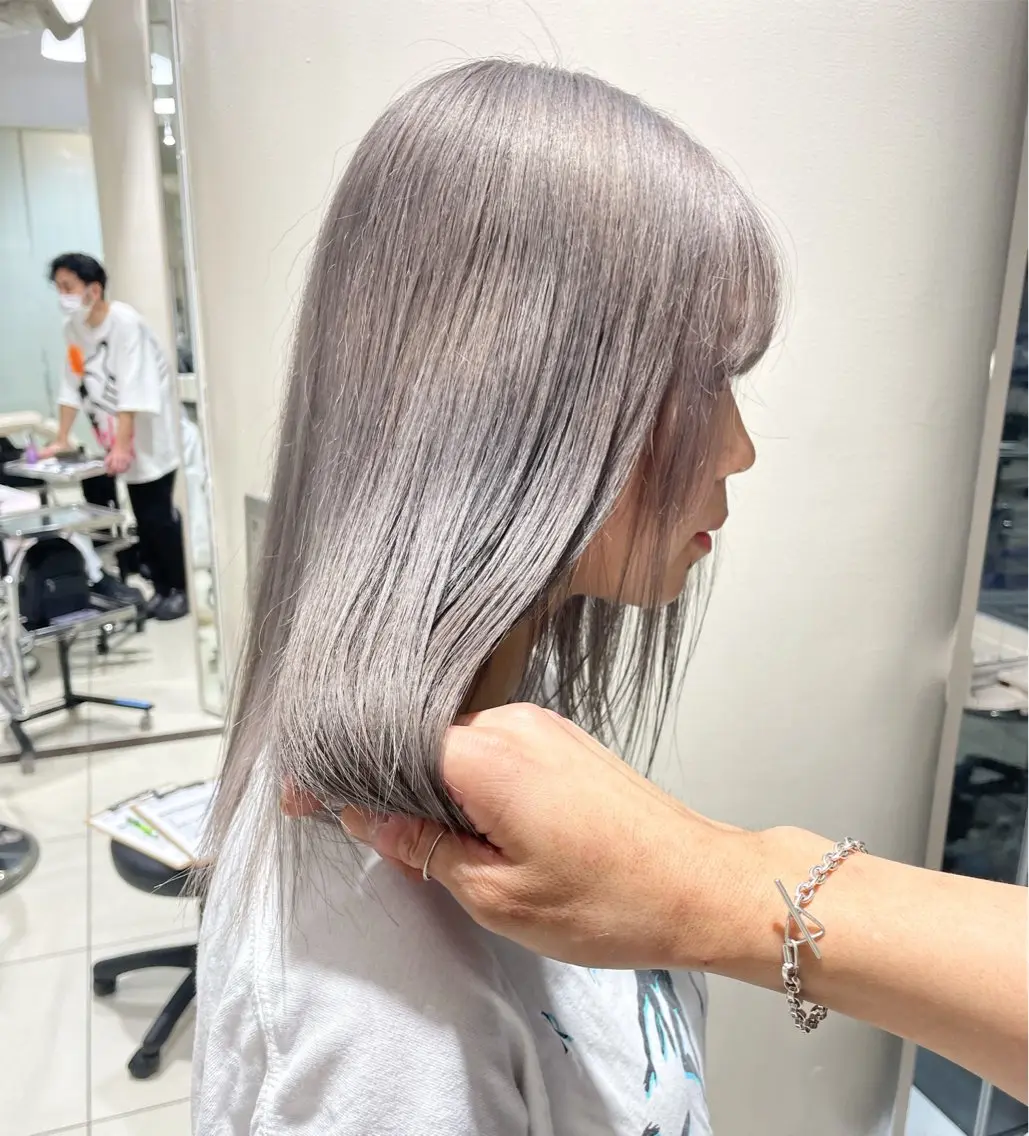 U24限定𓂃 𓈒𓏸【ハイトーン🐬】ダブルカラー🌼ケアブリーチ(1回)+さら艶トリートメント✨の写真
