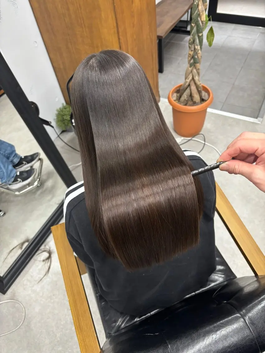 ロング 髪質改善 縮毛矯正 トリートメント マツダ レンのヘアスタイル