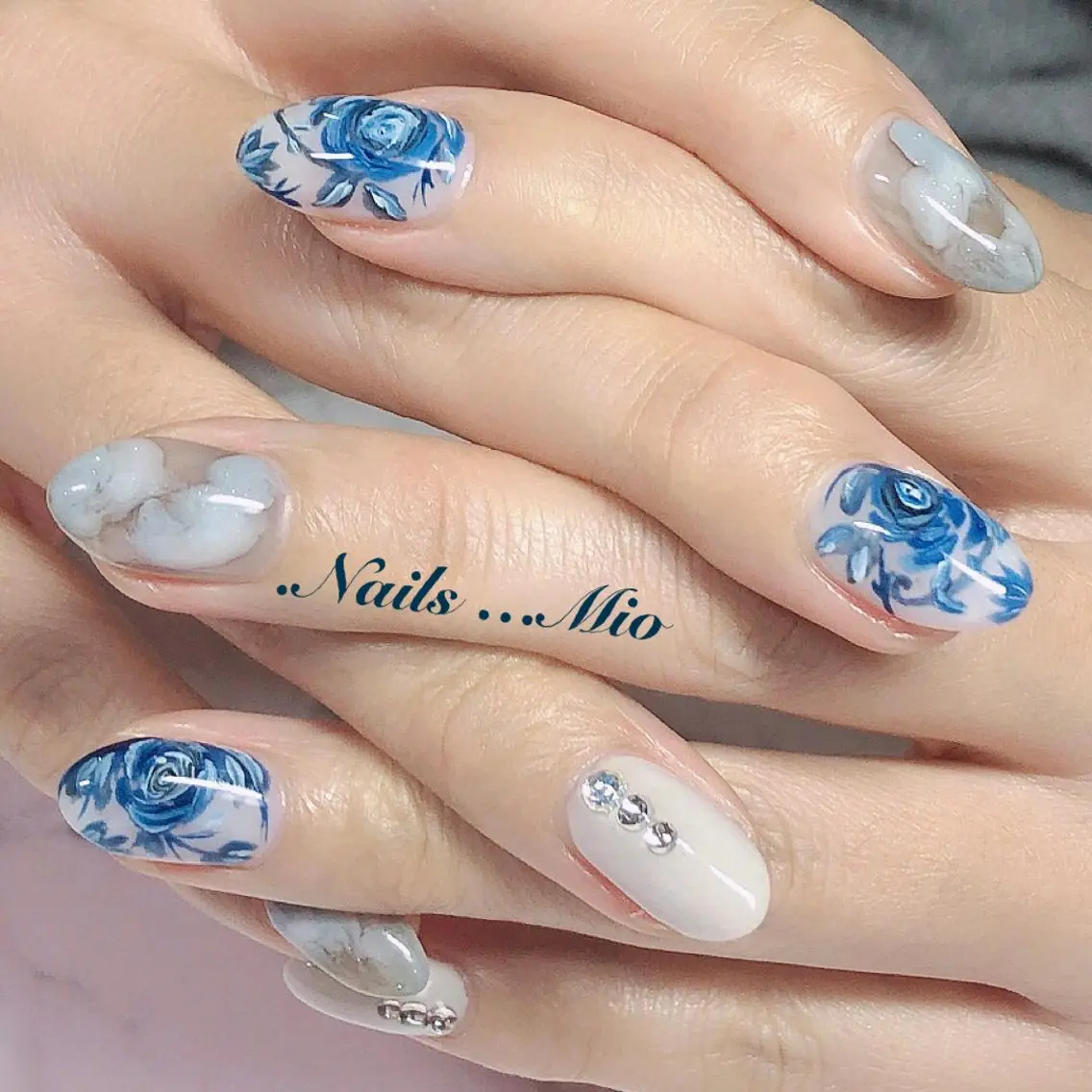 ネイル .Nails Mio 赤羽西ネイルサロンのネイルデザイン