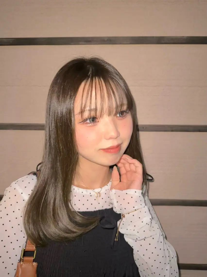 セミロング カット ヘアカラー 福井 咲羅のヘアスタイル