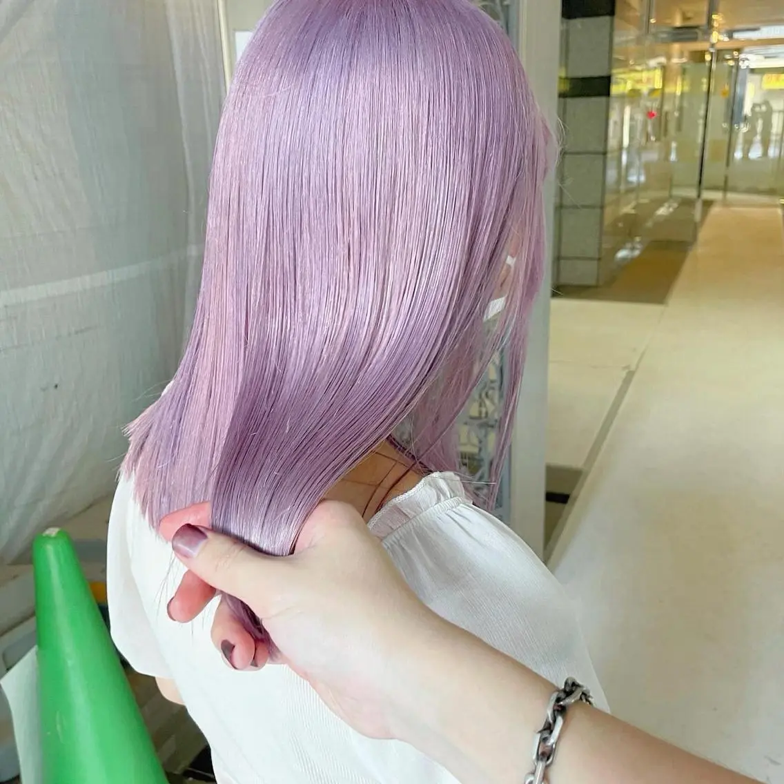 ミディアム カラー ダブルカラー ハイトーンカラー ラベンダーカラー ネイビーカラー ピンクカラー ヘアカラー トリートメント ヘアセット ハイトーン特化🎀 LEONのヘアスタイル