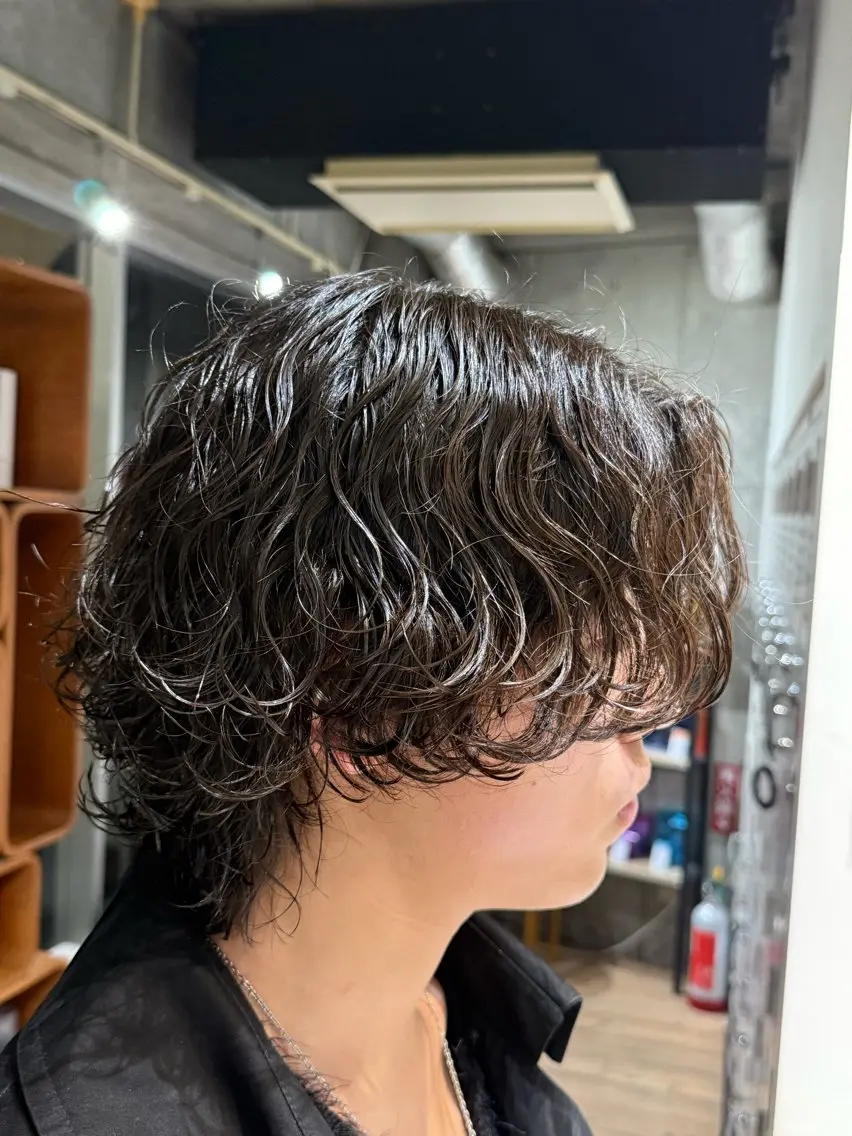 パーマ メンズ センターパート メンズパーマ 波巻きパーマ カット パーマ トリートメント 【fifth】渡部 永遠のヘアスタイル