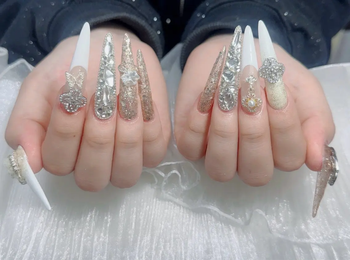 ネイル チークネイル 長さ出し フラッシュネイル フレンチネイル グラデーション ハンドネイル Lenie Nail Salonのネイルデザイン