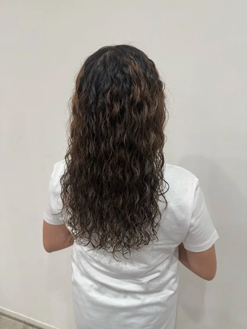 ロング パーマ 外国人風カラー カット パーマ 芳賀 風斗のヘアスタイル