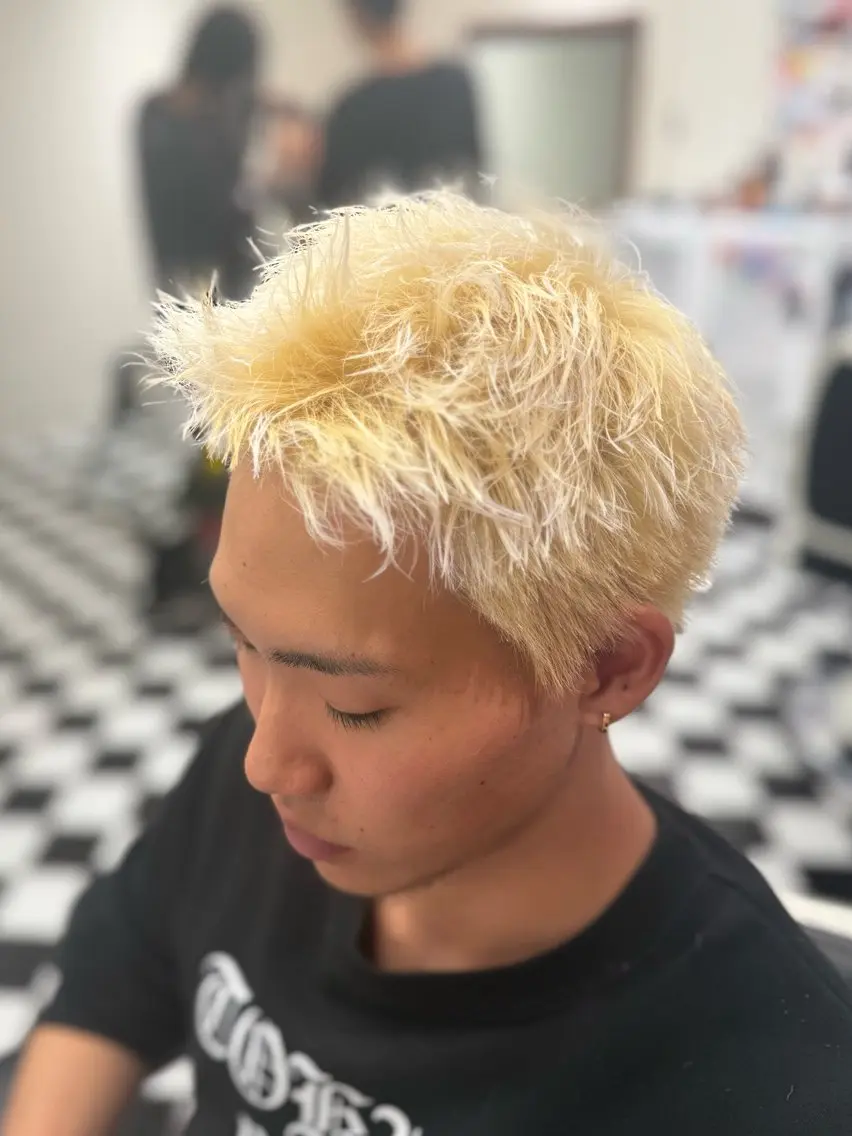 7月限定⭐️ブリーチorカラー+シャンプー+セット(カットなし)※黒染め、白髪染めは受け付けておりません。の写真