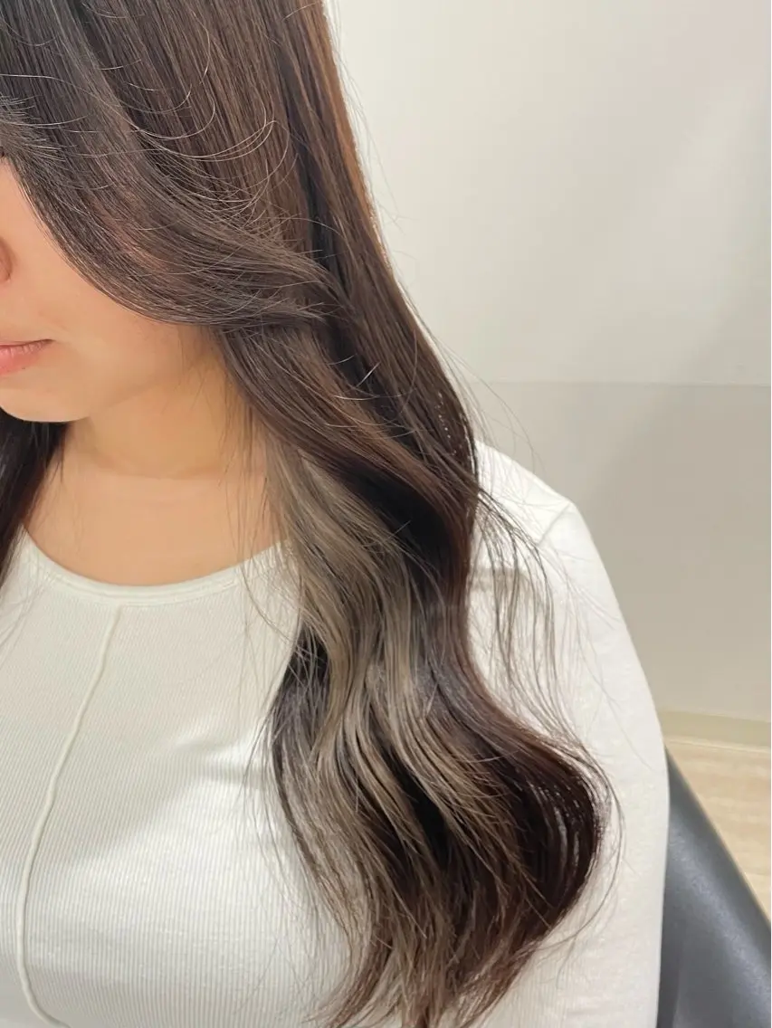 ロング カラー インナーカラー 韓国風ヘア カット ヘアカラー トリートメント 川面 皓平のヘアスタイル