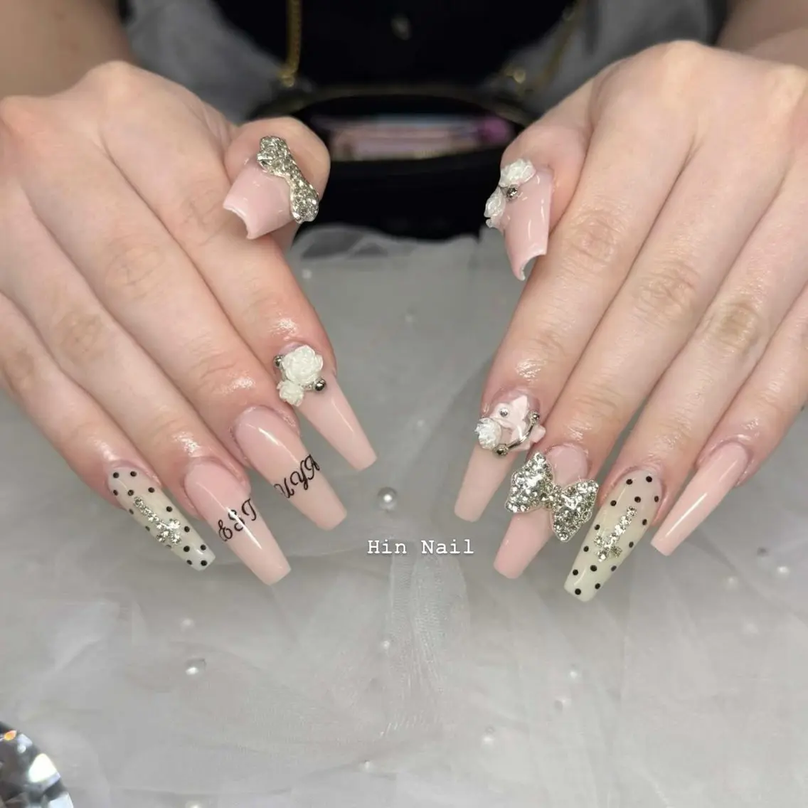 ネイル ハンドネイル HIN NAILのネイルデザイン