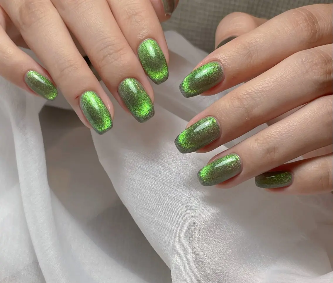 💅　マグネットネイルor、キラキララメ、フラッシュから選びますの写真