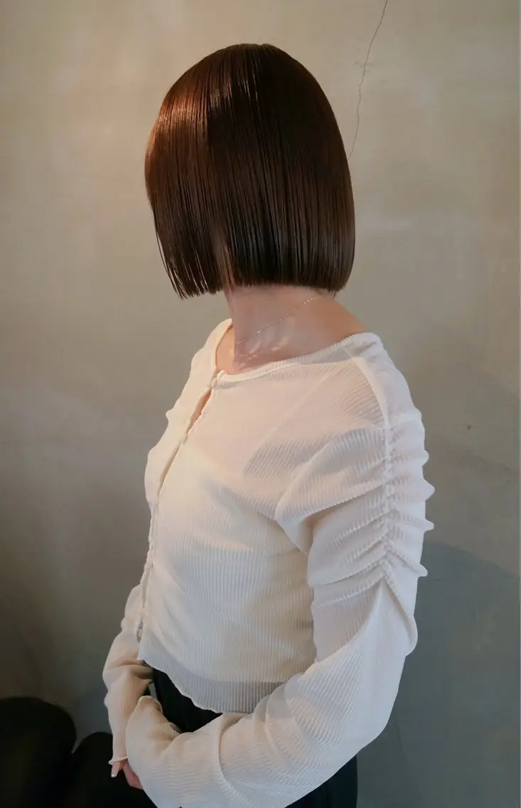 ショート カラー ベージュカラー ブリーチ 透明感カラー ブリーチなしカラー ボブ カット ヘアカラー 林　蓮/レイヤー/ 透明感カラーのヘアスタイル