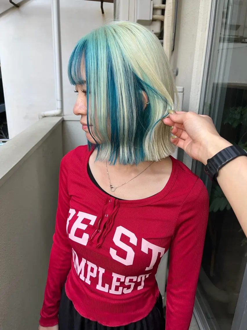 ミディアム カラー カット ヘアカラー ハイトーン/ショート 村上淳乃🐥のヘアスタイル