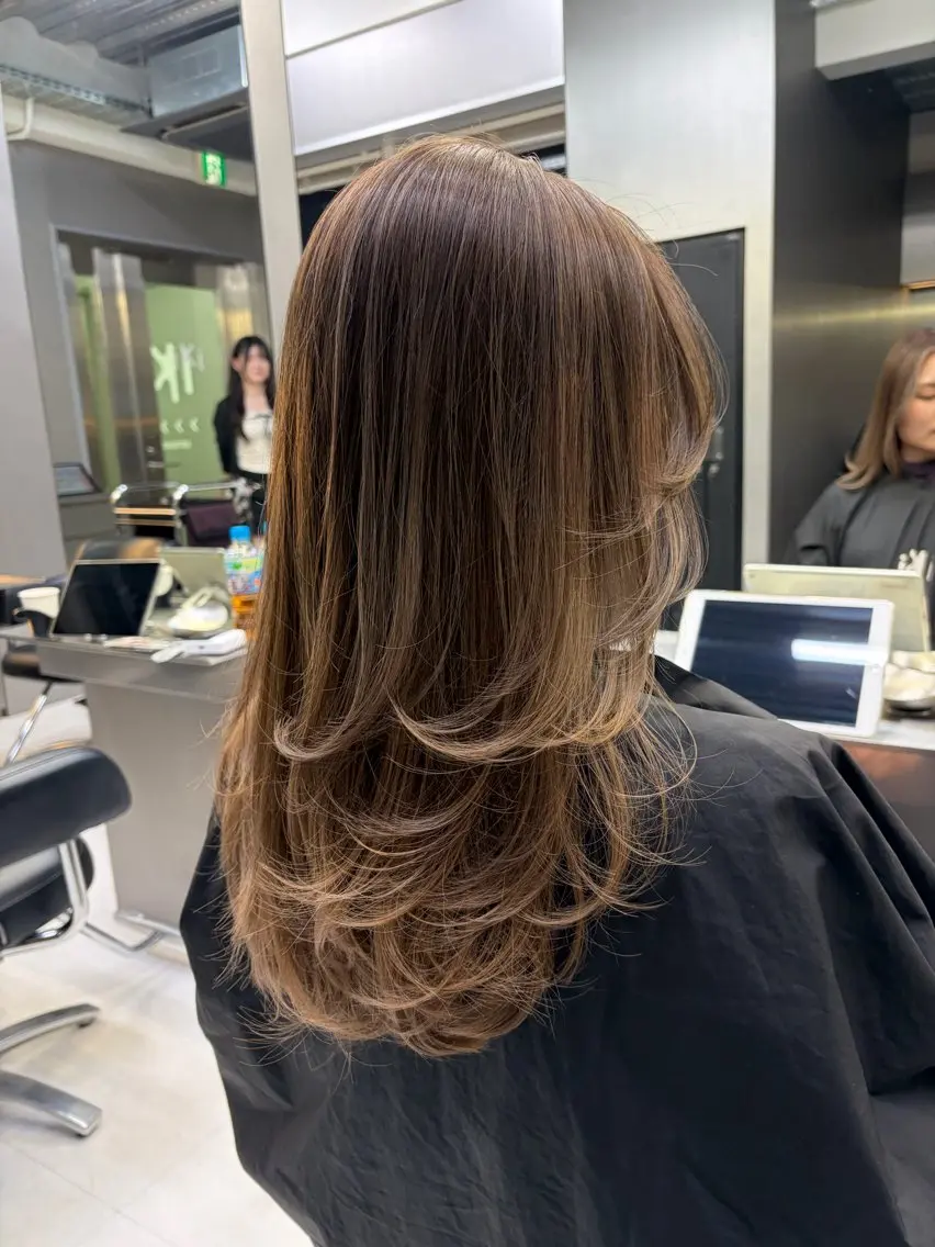 ロング ヘアカラー ヘアセット 🫧バレイヤージュ/ ハイトーン/ミズキのヘアスタイル