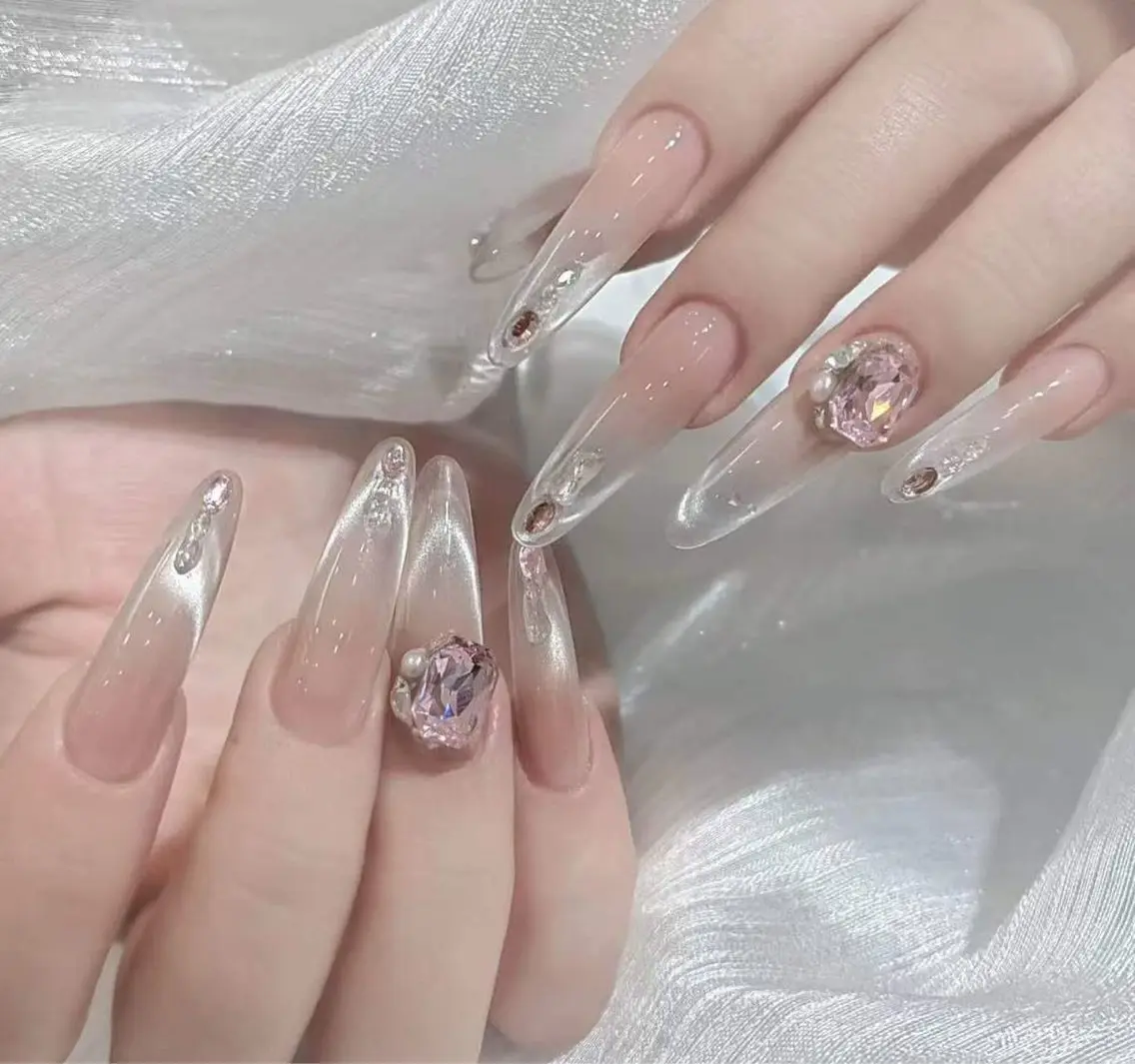 ネイル オーロラネイル フラワーネイル フットネイル フレンチネイル ジェルネイル ハンドネイル BabyYouMi nailのネイルデザイン