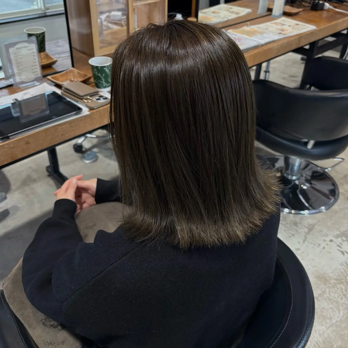 ミディアム カラー ベージュカラー オリーブベージュ ヘアカラー ボブ/外国人風カラー 🩵mikiのヘアスタイル