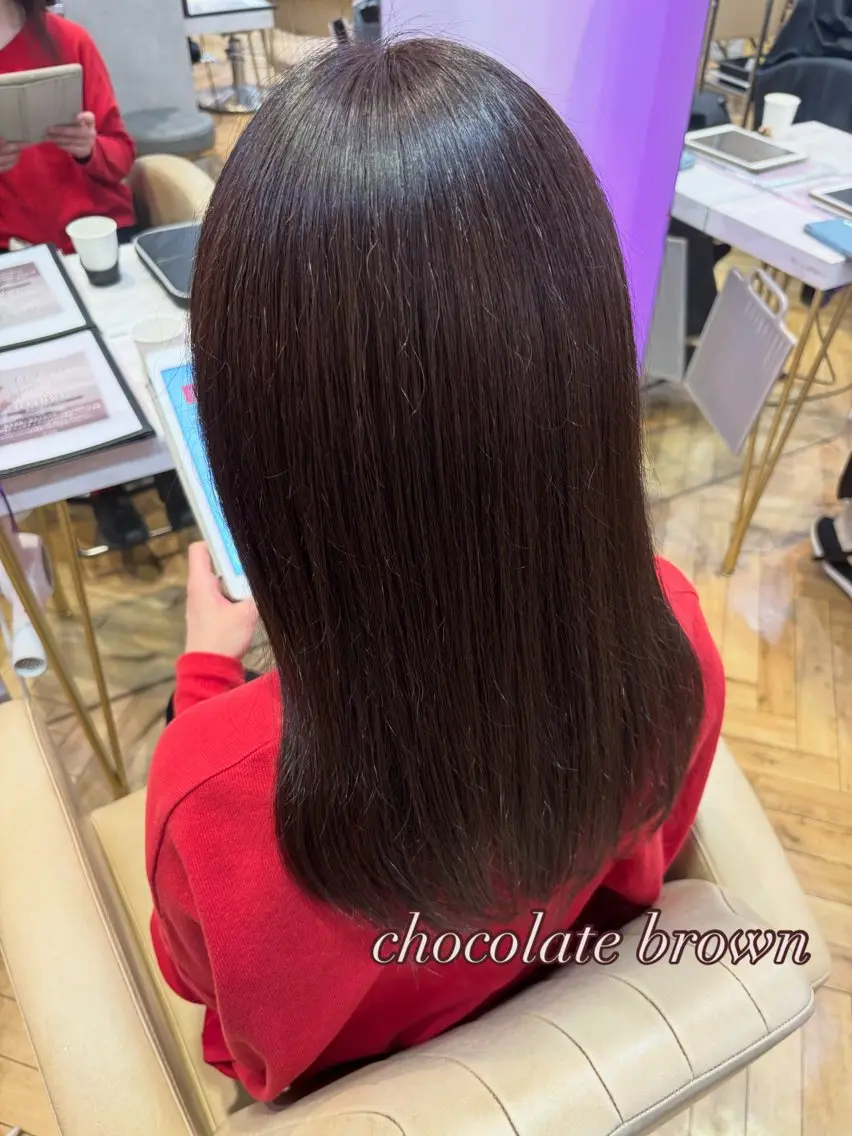ロング カラー ブリーチ ブラウンカラー チョコレートブラウン ブリーチなしカラー ヘアカラー トリートメント 伊藤 愛士のヘアスタイル