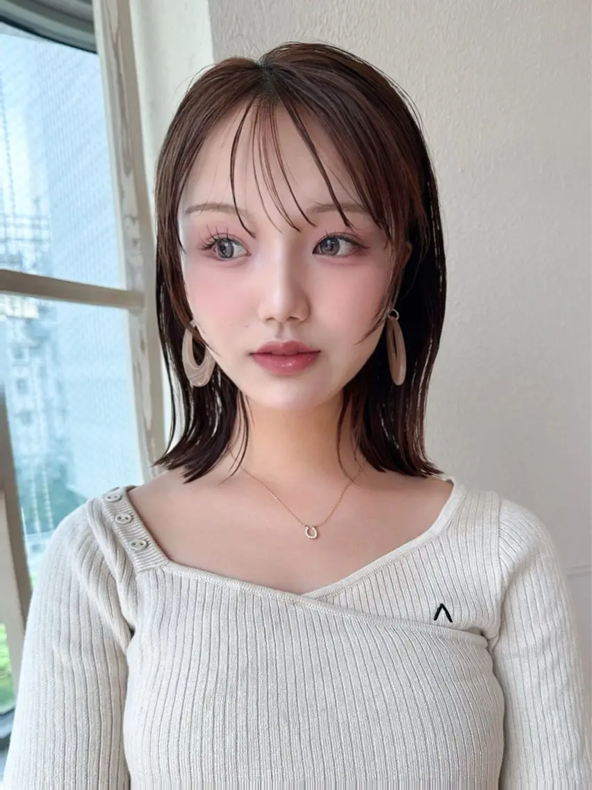 ミディアム カラー 透明感カラー くびれヘア 似合わせカット 小顔カット カット ヘアカラー トリートメント 顔周り/透明感カラー /似合わせ/難波雄雅のヘアスタイル