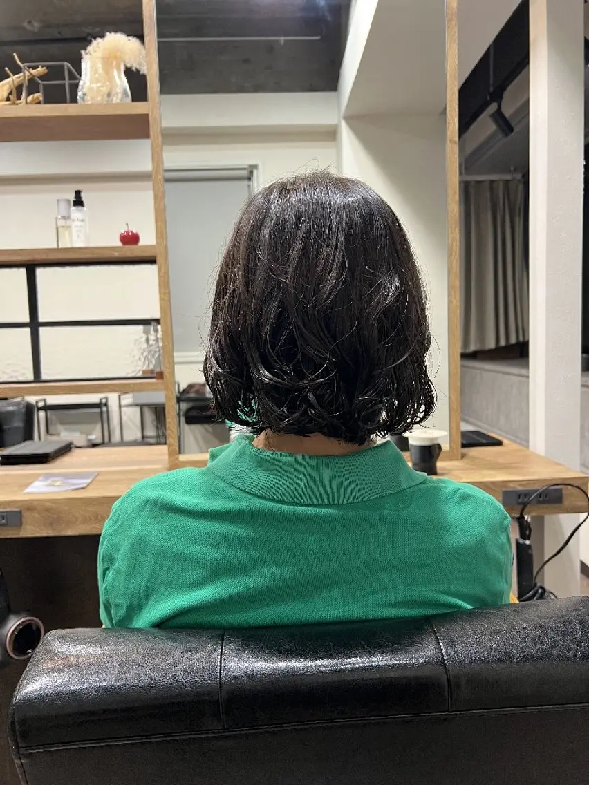 ミディアム 柴田 冬羽のヘアスタイル