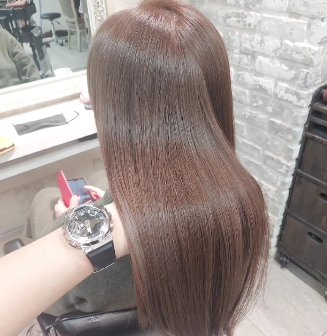 ロング カラー アッシュ ベージュカラー ヘアカラー トリートメント ブリーチ・ハイトーン 特化🎉内山のヘアスタイル
