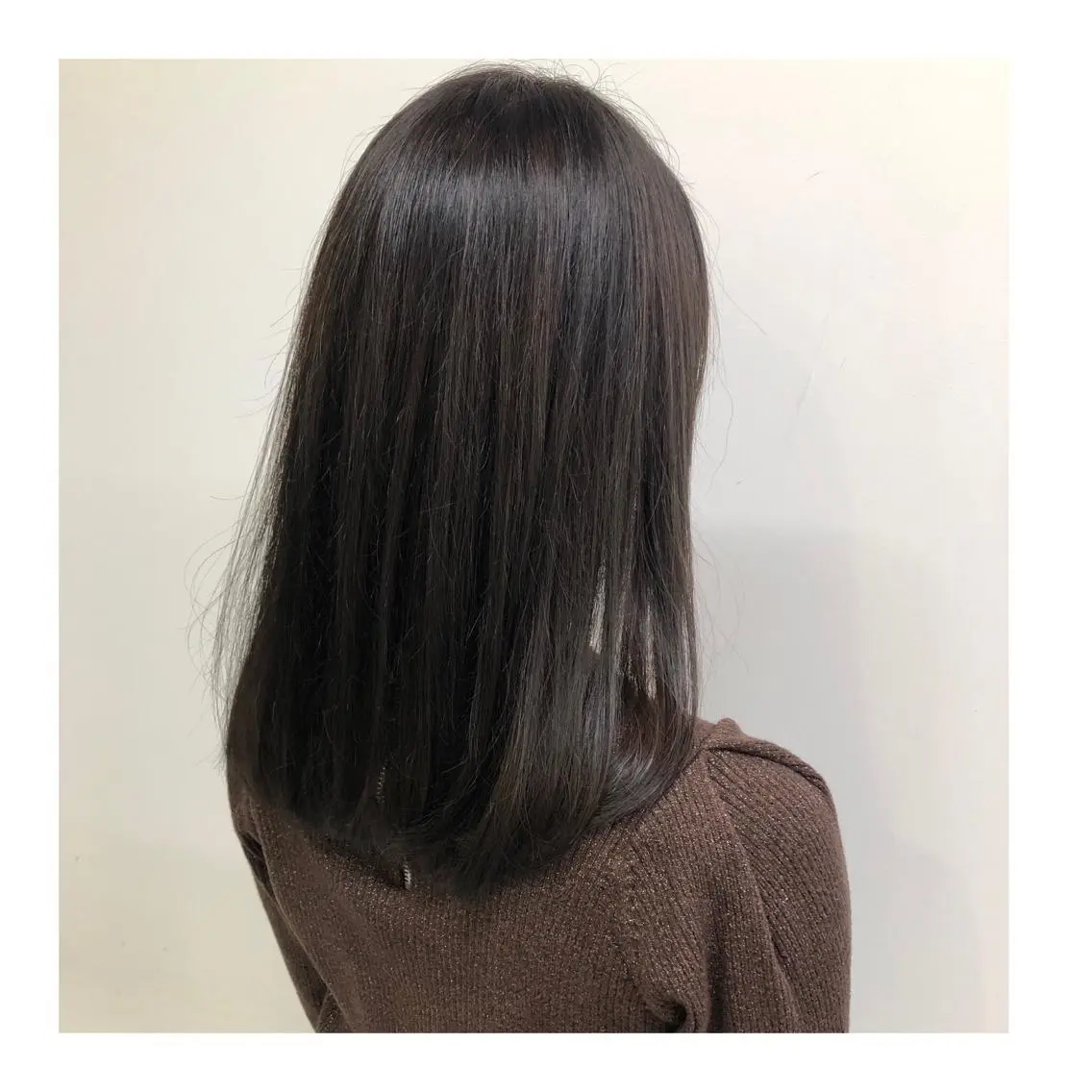 ミディアム カラー ベージュカラー オリーブベージュ レイヤーボブ/ボブ 仲川和人のヘアスタイル