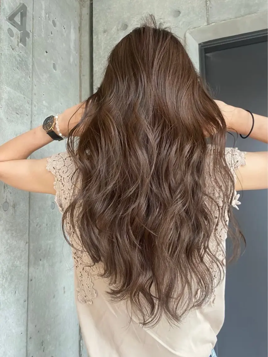 ロング ヘアカラー トリートメント 🌺柔らか透明感 カラー🌊MAMIのヘアスタイル