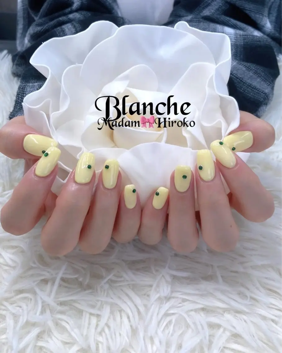 ネイル 春ネイル 黄色 Lianネイル 寛子Lianのネイルデザイン