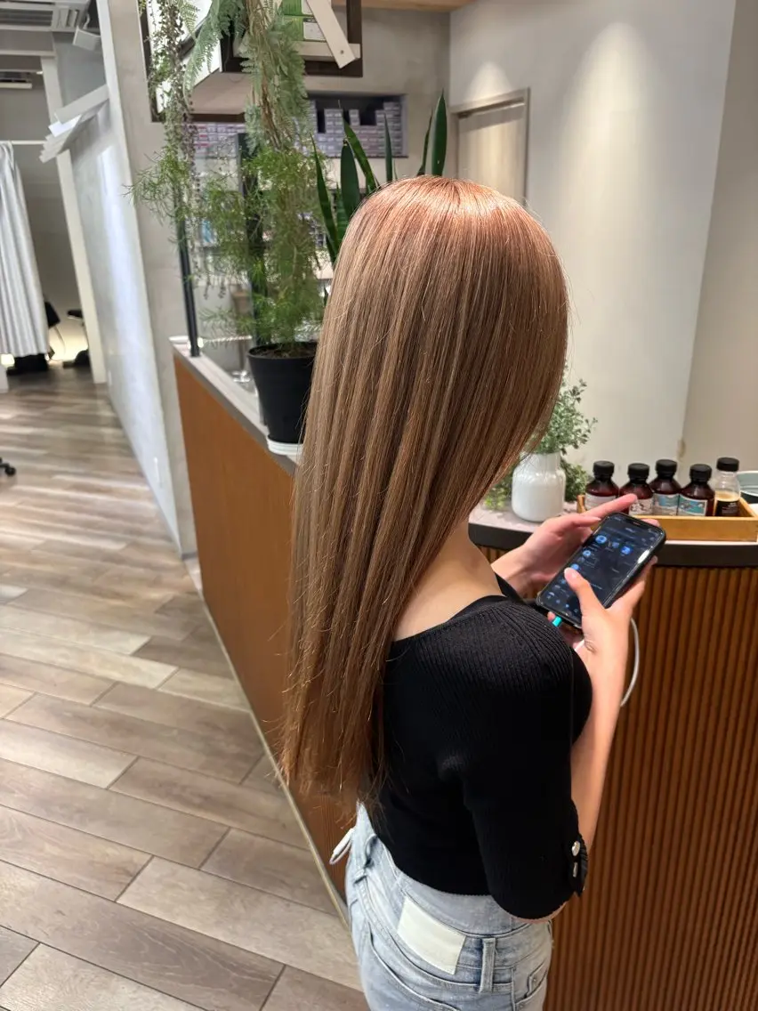 ロング カラー ヘアカラー トリートメント 鮫島海斗☆レイヤー☆ ケアブリーチのヘアスタイル