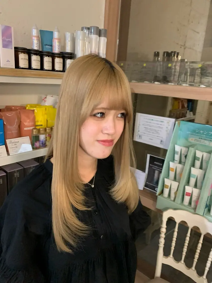 ロング ロングレイヤー レイヤーカット ロング 福永 ちひろのヘアスタイル