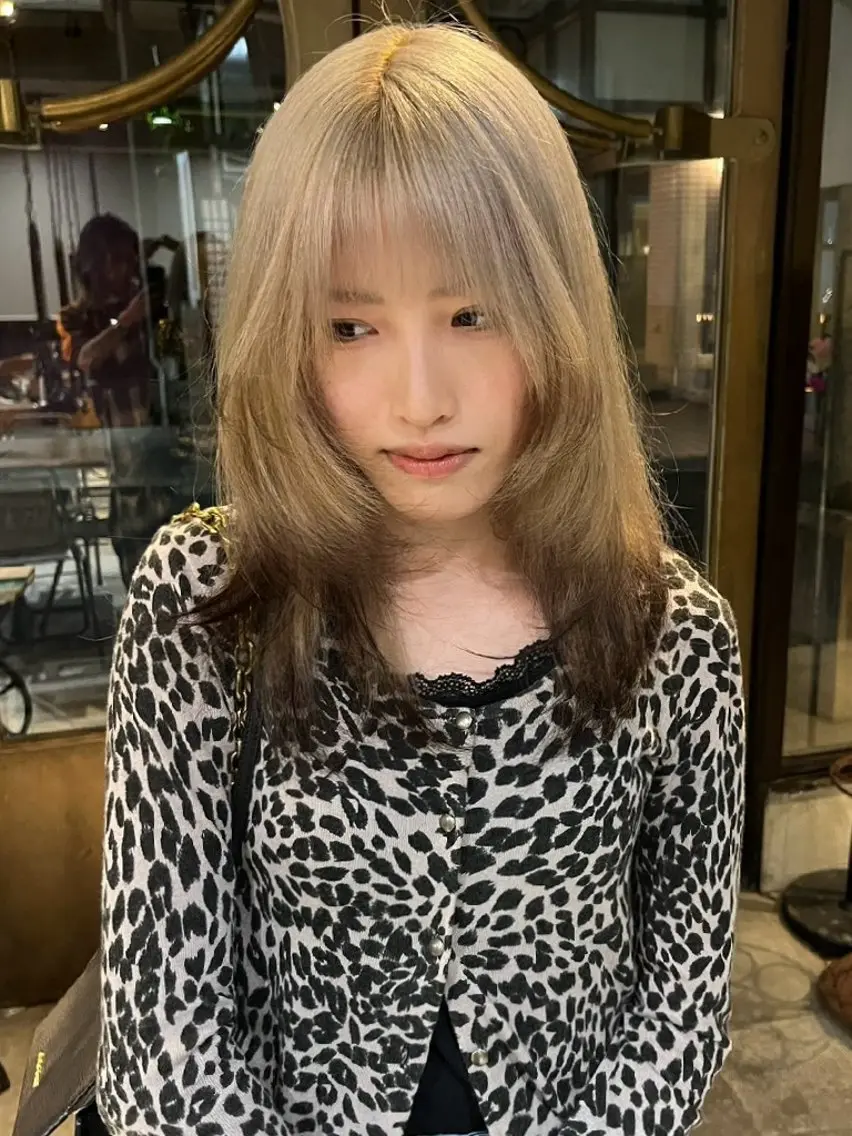 ブリーチ矯正美髪矯正 ✨オオエタクミのヘアスタイル
