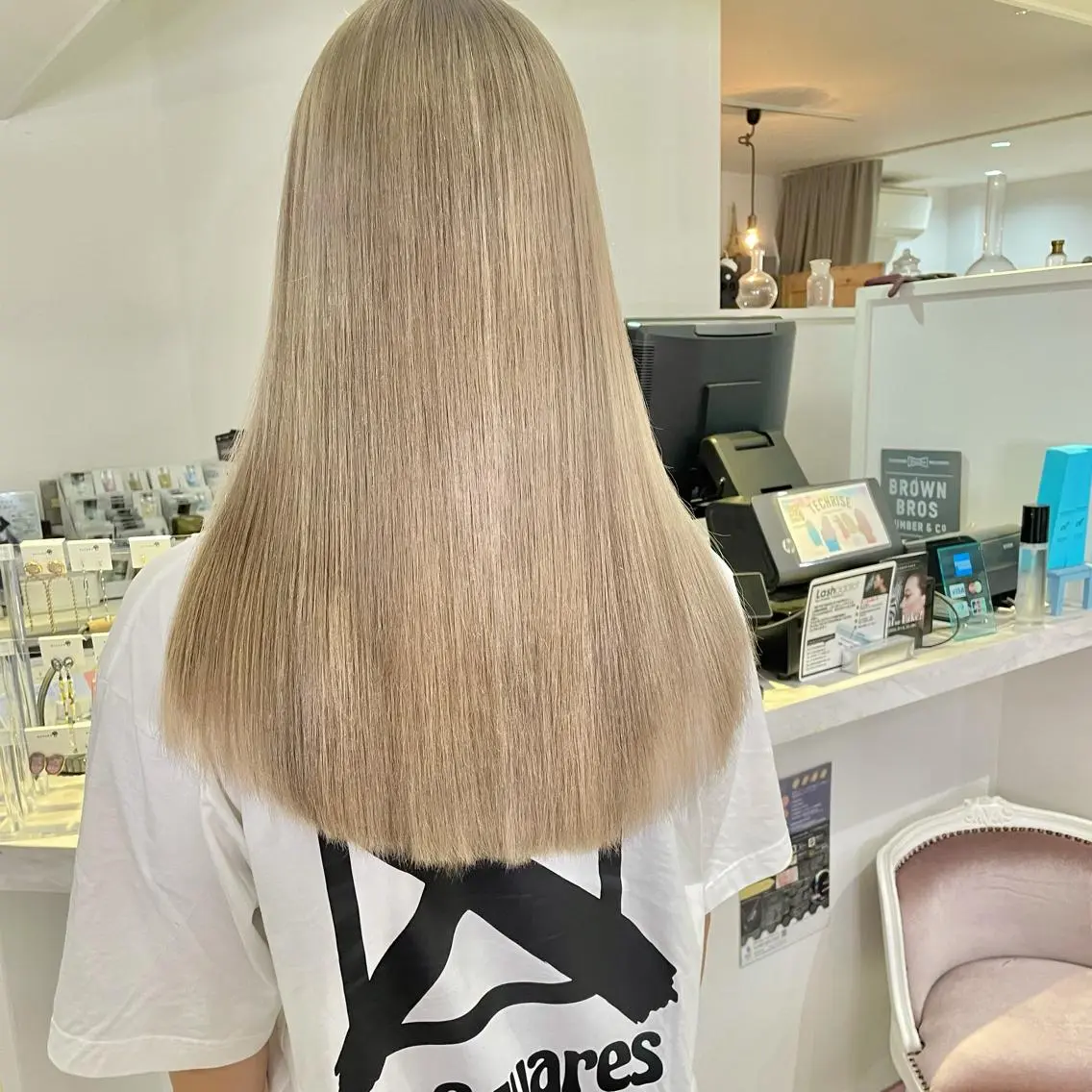ロング ヘアカラー トリートメント Lit.豊橋 夏目のヘアスタイル