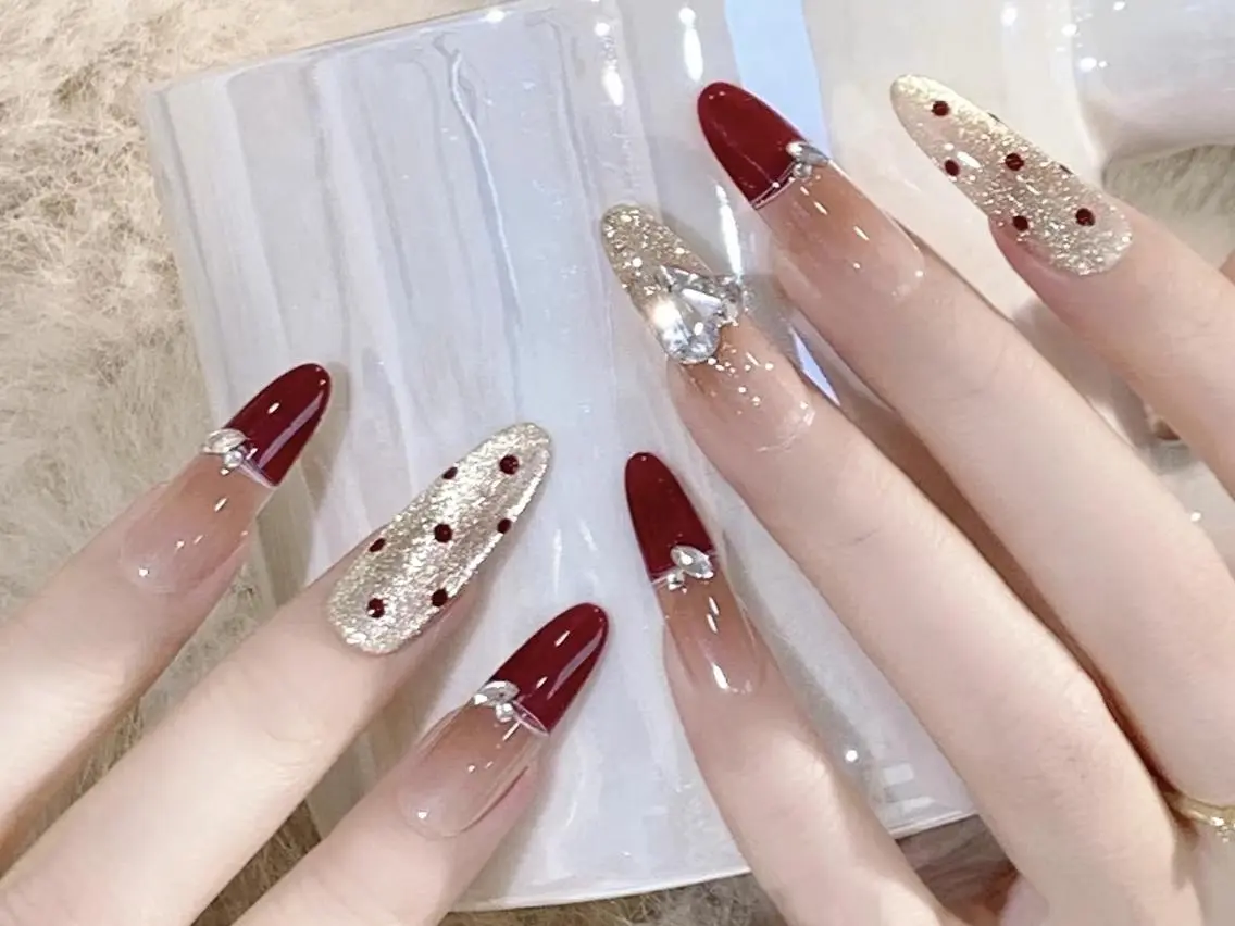 ネイル ガーリー グラデーション ラメ(グリッター) ラメグラデーション ロングネイル 🌷Hana 🌷のネイルデザイン