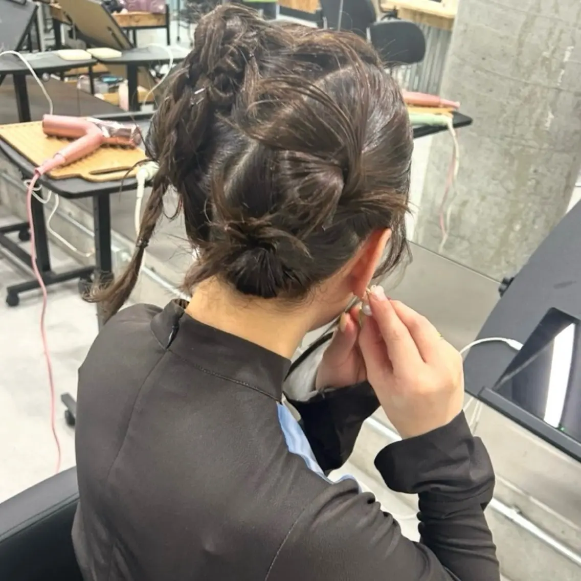 ミディアム ヘアアレンジ ヘアセット Acchon/心斎橋 💚ダブルカラーのヘアスタイル