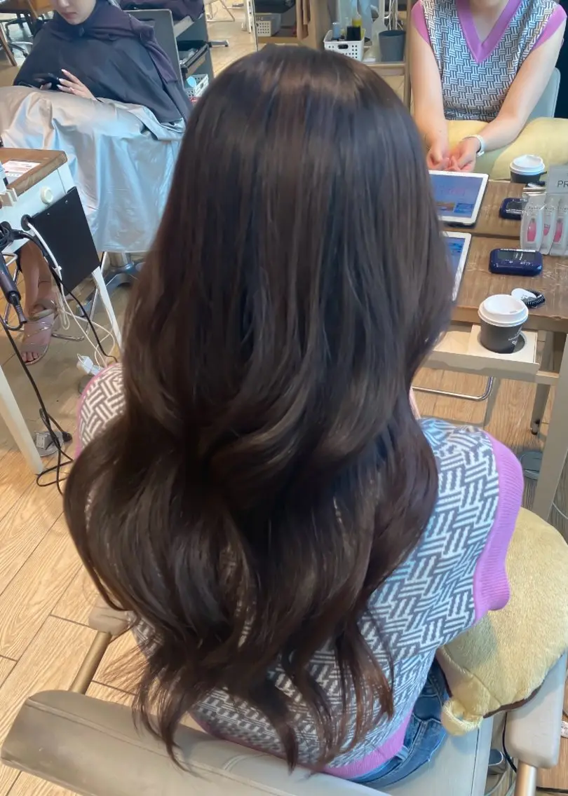 セミロング カラー ヘアアレンジ 透明感カラー グレージュ ラベンダーカラー ラベンダーグレージュ ラベンダーグレー ヘアカラー トリートメント RIHO/愛されモテ /透明感カラーのヘアスタイル
