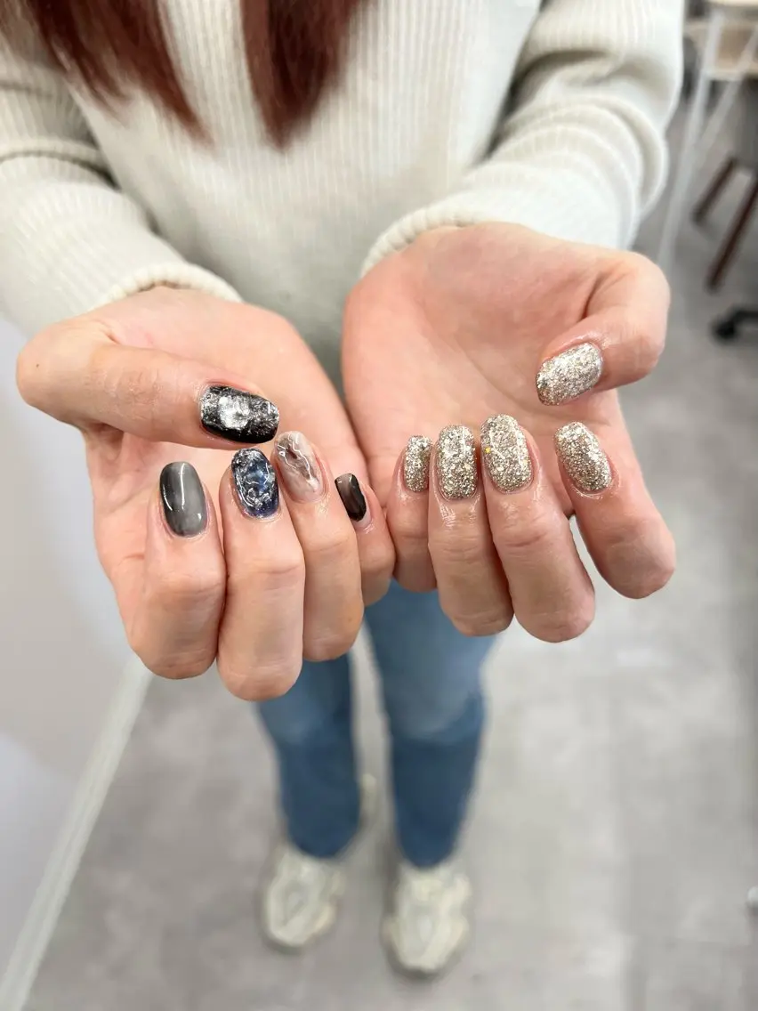 ネイル フラッシュネイル フレンチネイル ジェルネイル ラメ(グリッター) マグネットネイル ハンドネイル ハンドケア Bana_ Nailのネイルデザイン