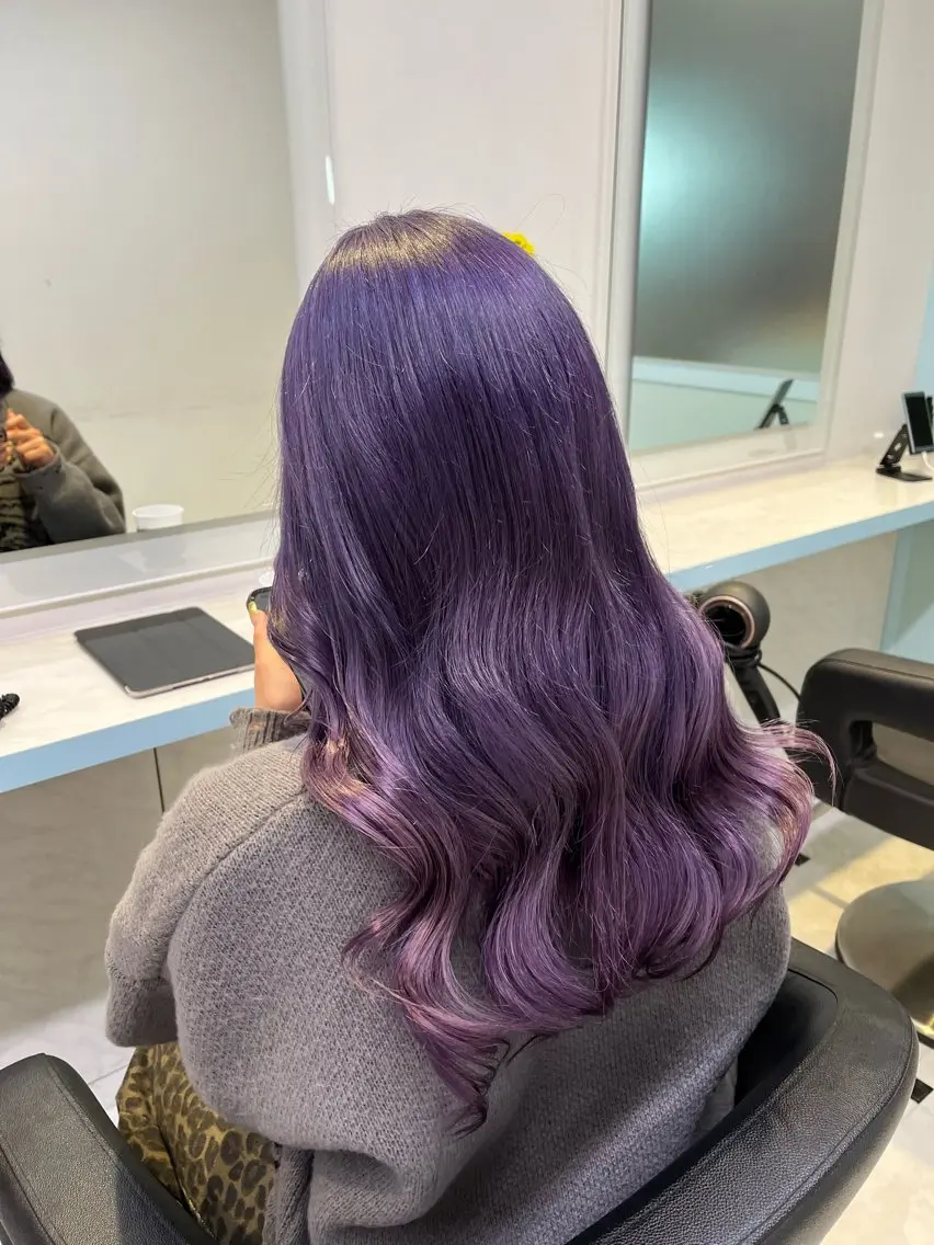 セミロング カラー ヘアカラー トリートメント ブリーチカラー 🩵MIZUKIのヘアスタイル