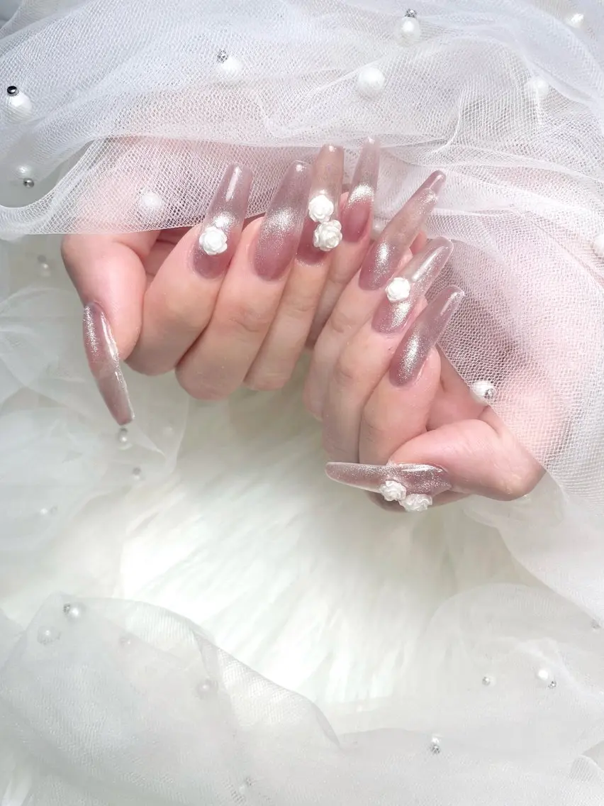 ネイル IBUKI PEEKABOO梅田のネイルデザイン