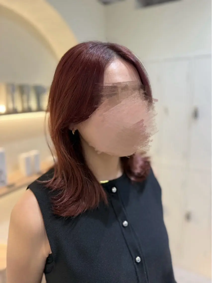 ミディアム カラー Zina aimiのヘアスタイル