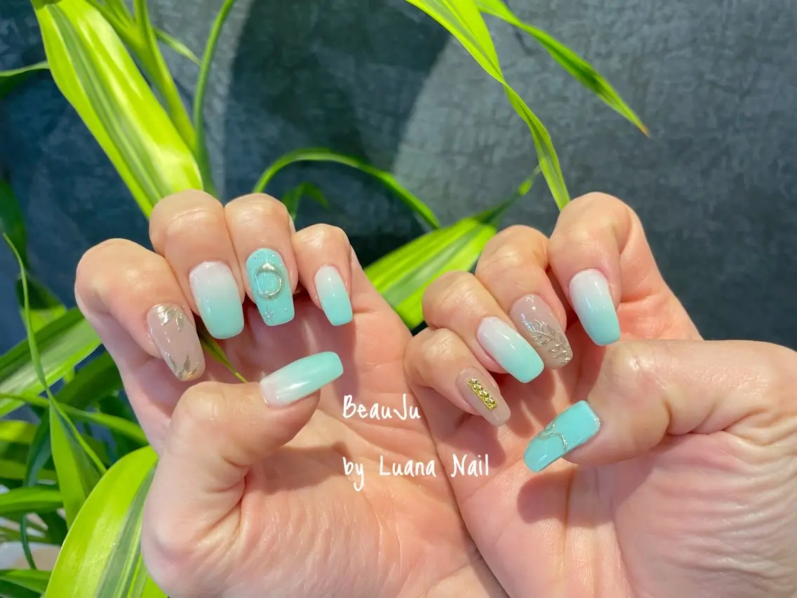 ネイル ミラーネイル ハンドネイル BeauJu by Luana Nailのネイルデザイン