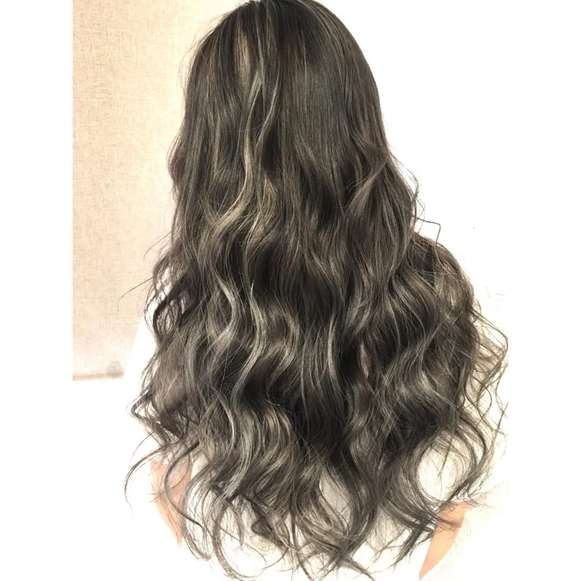 ロング カラー ハイライトカラー 3Dハイライト ハイライト ヘアカラー トリートメント 井上 一平のヘアスタイル