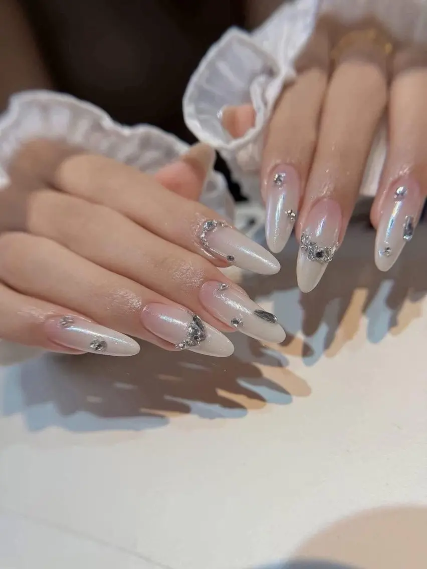 ネイル ジェルネイル グラデーション キラキラネイル 韓国ネイル ラメ(グリッター) ハンドネイル kana nailのネイルデザイン