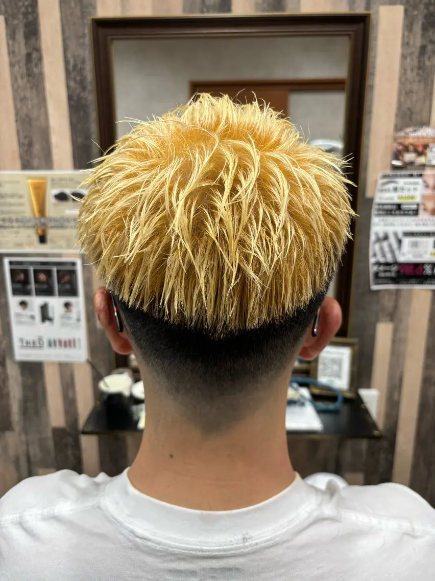 カラー メンズ カット ヘアカラー パーマ職人🔥/短髪 執行役員/YUTAのヘアスタイル