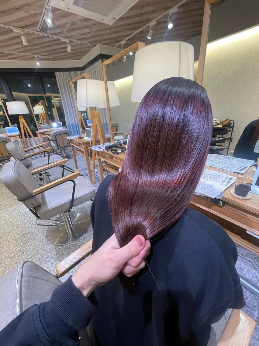ロング カラー 吉良祐樹 艶カラー／縮毛矯正のヘアスタイル