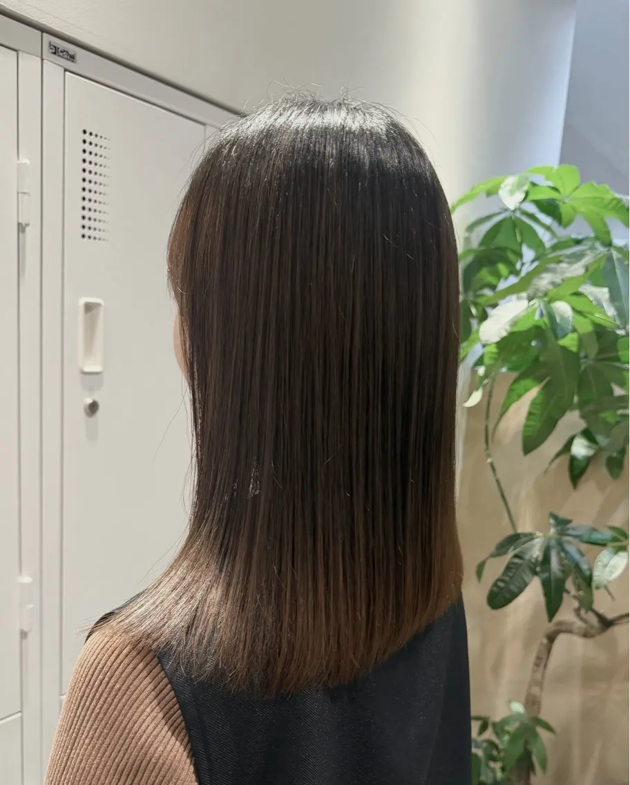 ミディアム 西村 華凜のヘアスタイル